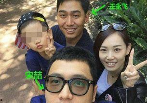 小板凳坐等吃瓜