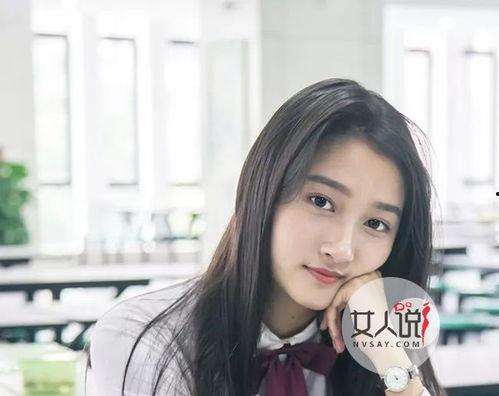 王心怡吃瓜图片来源